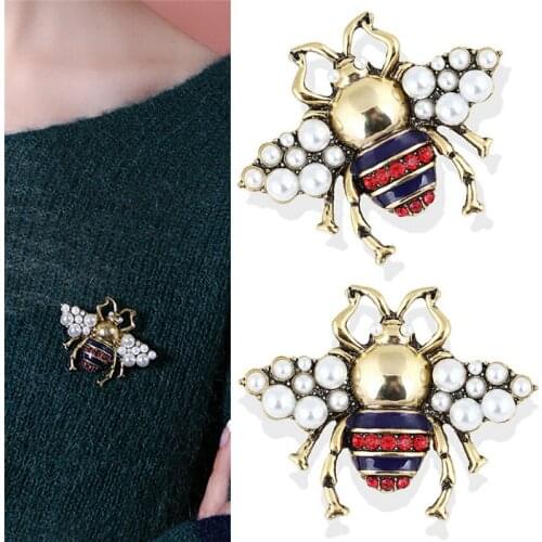 Vintage Bee Brooch Pin Rhinestone Crystal Coat Collar Animal Brooch Jewelry Gift