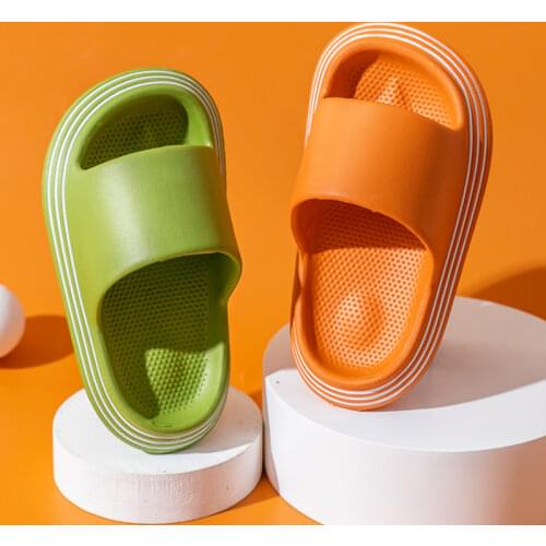 Summer Boys Girls Bathroom Slippers Non-slip 2021 New House Children Bath Slides Sandals Comfortable EVA Home Kids Heel Shoes