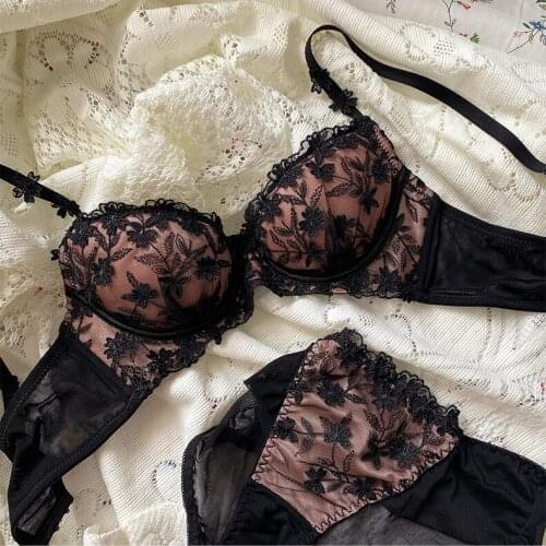 Honviey Winter Sexy Lace Embroidery Bra Set Gathered Plus Size Women Beauty Lingerie Soft Steel Ring Underwear Removable pad bra