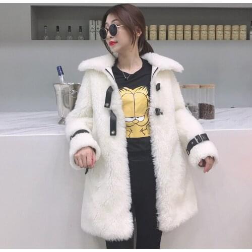 Tuscany fur one pure wool sheep shearing fur coat female long section locomotive wind coat 2019 winter