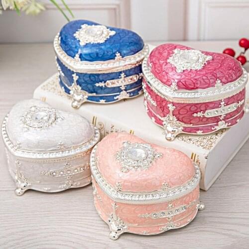Europe Heart-shaped alloy metal jewelry storage case storage box table organizer travel jewelry box mini box for gifts Z095A