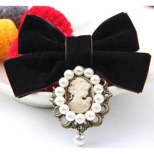 Fashion Women Pretty Velvet Ribbon Bowknot Beautiful Cameo Lady Head Simulated-pearl Brooches Vintage Elegant Costume Jewelry