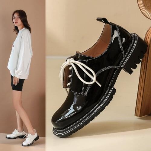 Fashion Genuine Patent Leather Womens Shoes Lace-Up Oxfords Flat Shoes Round Toe Platform Shoes Derby Shoes Woman