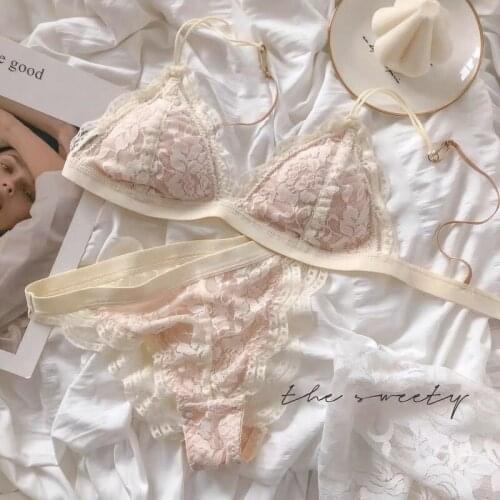 Womens Ultra-thin French Sexy Lace Bra Transparent Wireless Unlined Bra Comfortable Underwear Bra Underwear Bra