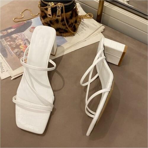 Women Summer Outdoor Sandal High Square Heel Flip Flop Ladies Brand Women Slipper Elegant Women Slides Shoes Fashion Heels