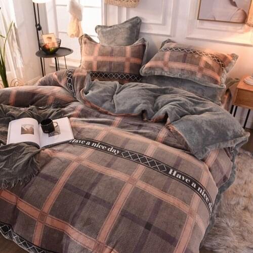 4Pcs Bedding Set Winter Warm Thick Comfortable Crystal Velvet Duvet Cover Set Bed Skirt with Pillowcase Flannel Home Textile