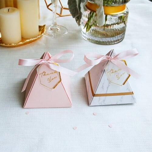 100pcs lot Custom Pyramid Design Paper Anniversary Birthday Party Favor holders Wedding Chocolate box Candy boxes for guests