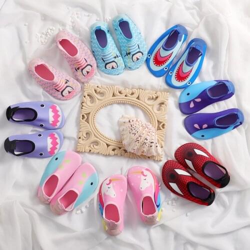 Beach shoes mens and womens speed interference water shoes anti slip childrens beach snorkeling shoes swimming shoes anti cut