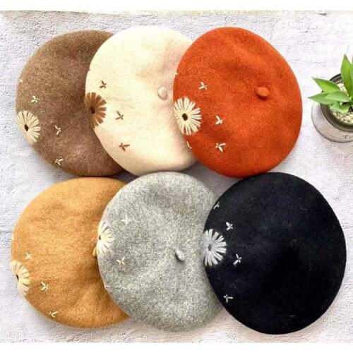 VISROVER 2021 New 6 Colors Autumn Solid Wool Beret Lace Female Daisy Embroidery Hats Winter Graceful Hat Solid Top Quality Gift
