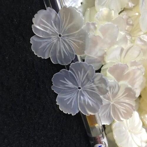 Natural White Shell Stone Loose Beads High Quality 25mm Smooth Flower Shape DIY Gem Hand-Carved Jewelry Accessories 5Pcs wk291