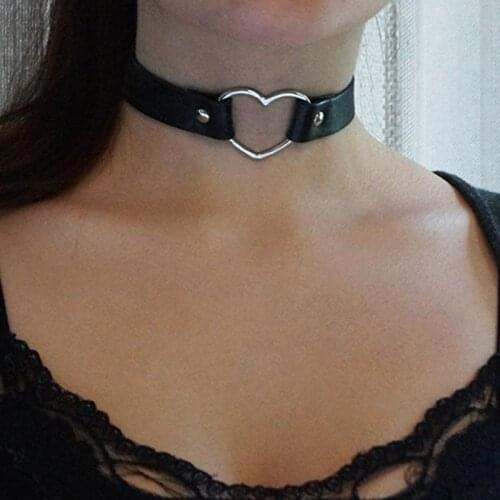 Sexy Punk Choker Trendy Vintage Charm Round Punk Lady Gothic PU Leather Choker Heart Chain Spike Rivet Buckle Collar Necklace