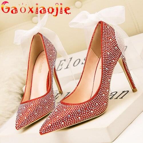 Women Luxury Diamond Wedding Stiletto Sweet Ribbon Bow Evening Dress Crystal Pumps Sexy Pointed 10CM Model Show High Heel Shoes