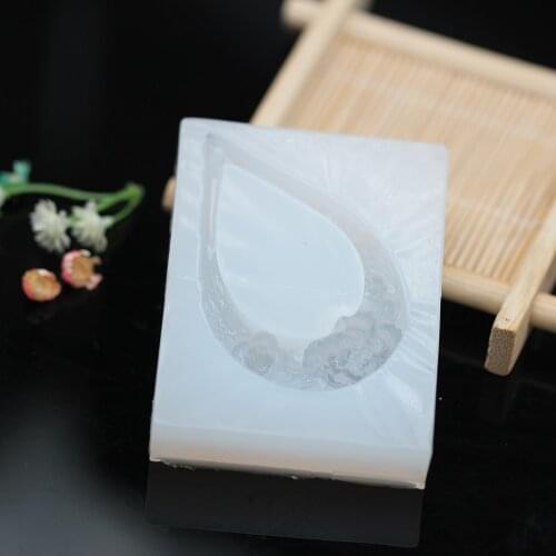 1pcs Carved Jade Pendant Resin Mold Liquid Silicone Mold For DIY Jewelry Pendant Necklace Making