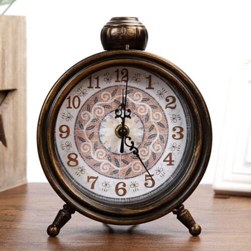 Metal Vintage Retro Table Clock Home Decoration Ornaments Clothing Store Bar Cafe Clocks Luxury Table Watch Desk Clock Gift
