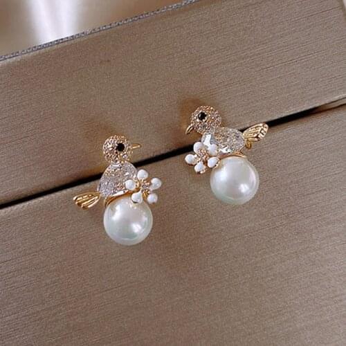 2021 New Fashion Korean Elegant Cute Pearl Earrings for Women Round Heart Butterfly Pearl Zircon Earrings Wedding Jewelry Gift