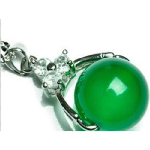 Natural handmade jade Hetian white jade flower pendant necklace pendant female models magnolia pendant