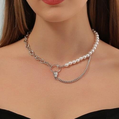 Asymmetry Imitation Pearls Stitching Chain Necklace Snake Head Pendant Necklaces for Women Clavicle Chain Simple New