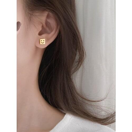 Hot Sale New Silver Color Fun Smiley Face Earrings Simple Small Sweet Delicate Jewelry