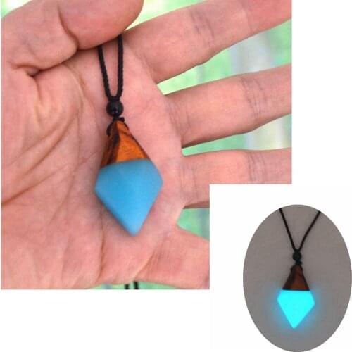 HZONGM Vintage Necklaces