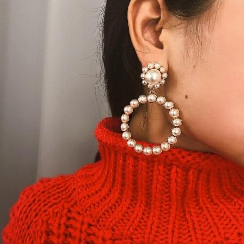 2020 New Womens Earrings Fashion Crystal Round Pendant Drop Earrings For Women Pearl Charm Statement Jewelry Wedding Earrings