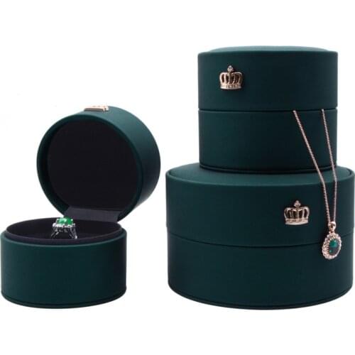PU Leather Pendant Ring Jewelry Organizer Box Crown Sign Wedding Small Set Necklace Display Jewellery Storage CaseFashion Design