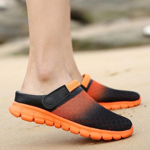 Summer Mens and Womens Clogs Quick Dry Casual Home Slippers Couple Garden Shoes Beach Sandals Mules Bathroom Slippers