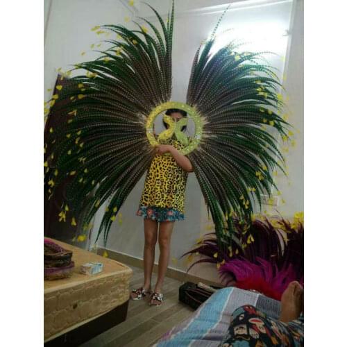 Lo spettacolo di danza copricapo di piume di accessori di abbigliamento La FESTA La Maschera IL Festival