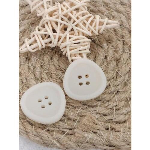 10pcs/lot Resin Button for Manualidades craft supplies Sewing for Diy Needlework for Women Clothing Decorative