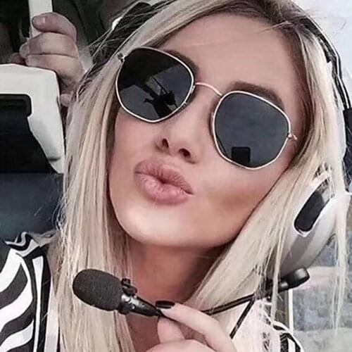Hot Vintage Sunglasses Men Square Metal Frame Sunglasses Pilot Mirror Classic Retro Sun Glasses Women Luxury Summer Eyewear