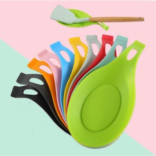 1pcs Spatula Tool Spoon Mat Eggbeater Kitchen Table Gadget Dish Holder Silicone Pad Insulation Placemat Heat Resistant Spoon