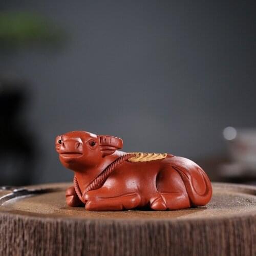 Violet arenaceous manual generation generation rich Chinese zodiac cattle tea tray furnishing articles crafts sculpture