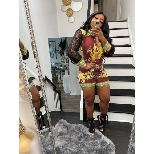 The New Fashion Trend In Europe And America Womens Long-Sleeved Lace Stitching City Printed Shorts Suit