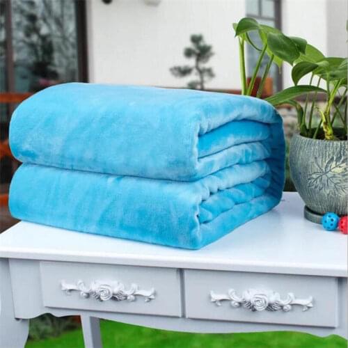 WINJAUNT Fleece Blankets On The Sofa