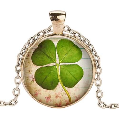 Four Leaf Clover Dome Glass Pendant Green Leaf Necklace New Fashion Gift for Women and Children