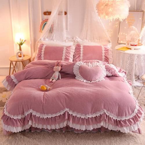 4Pcs Thickened crystal velvet Princess style Pleated lace bedding sets queen king size duvet cover set bed skirt set pillowcase
