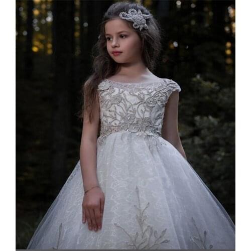 Luxury High Quality Flower Girl Dress Beaded 3D Appliques Sweep Train Well Designed Pageant Gowns Prom Dress Evening Dress