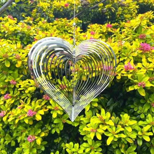 360° Rotating Heart Wind Spinne, Sculpture Sun Catcher 3D Crystal Effects Wind Chimes Hanging Decoration