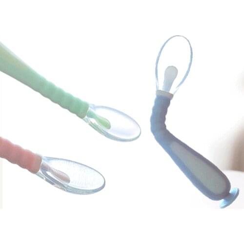 1Pcs Liquid Silicone Baby Feeding Spoon Twistable Food Spoon Auxiliary Baby Feeding Utensils
