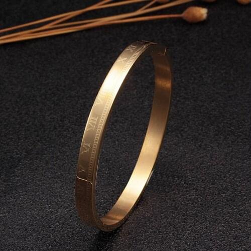 Vintage Roman Letter Stainless Steel Cuff Charm Bangles Luxury Gold Plated Men Women Casual OL Bangles Jewelry