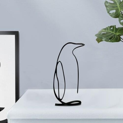 New Design Home Fashion Metal Penguin Minimalist Art Hangs Sculpture Personalized Gift Home Decoration Accessories Gifts