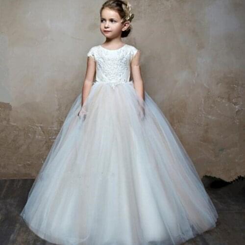 Lovely Flower Girl Dresses O-Neck Tulle Ball Gown Sleeveless Applique Little Girls Pageant Gowns First Holy Communion Dresses