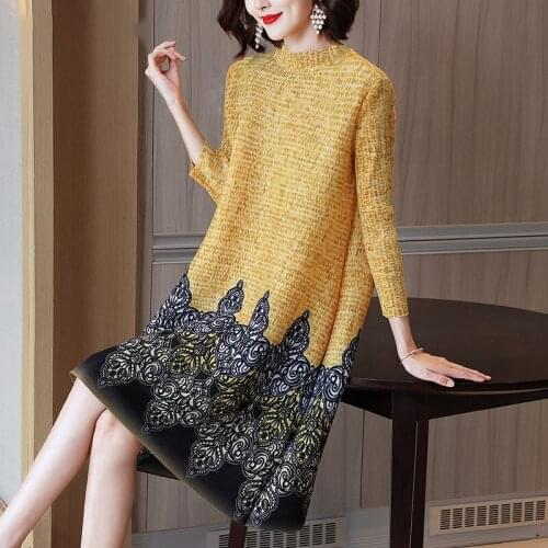 Vintage Print Loose Three Quarter Sleeve Half High Neck Dress Women Autumn Casual Large Size Miyak Pleated Female A-line Dress