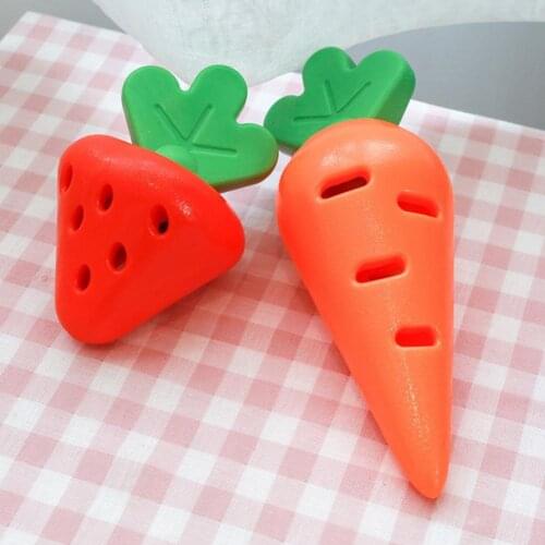 Dog Chew Toys Cute Strawberry Carrot Shape Rubber Gnawing Toy Interactive Pet Dogs Teeth Grinding Tools For Teddy/Pomeranian