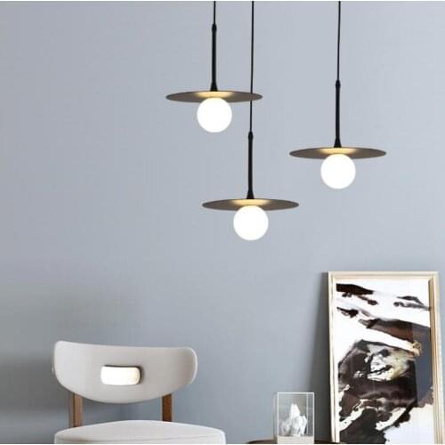 Nordic minimalist restaurant glass chandelier wrought iron art living room round small pendant lamp.black/white size:28/40cm