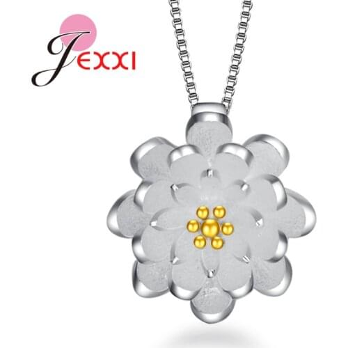 New Plant Lotus Flower Charm Necklace Clavicular Chain Pendant Woman 925 Sterling Silver Daisy Design Necklaces