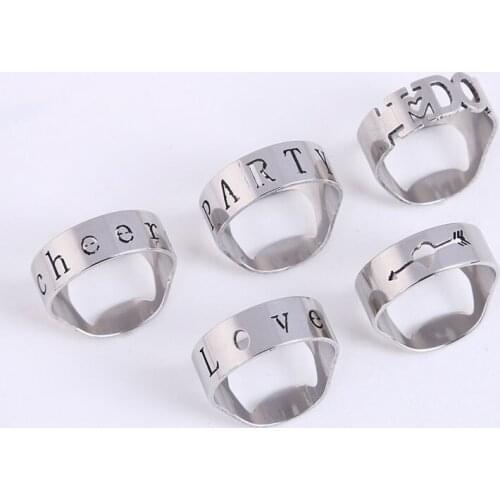 50pcs Stainless steel Beer Bottle Opener Unique Creative Versatile finger openers for Wedding Party Favors Gifts Festivel