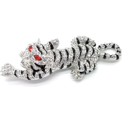 PD White Brooches For Clothes