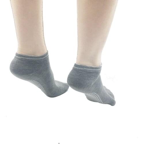 1 Pair Women Yoga Socks Quick-Dry Anti Slip Gym Pilates Ballet Socks Fitness Sport Socks Cotton Breathable Elasticity
