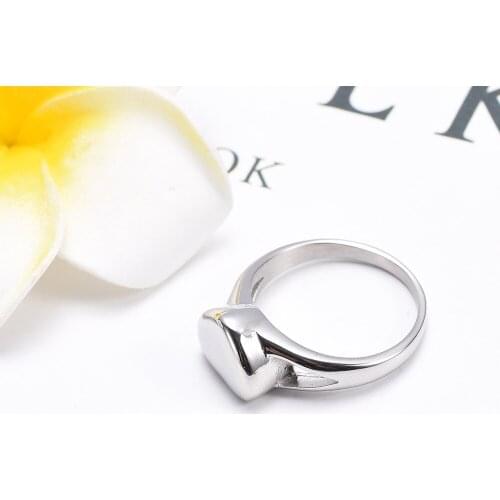 Stainless Steel Simplicity Charming Ring MiniCremation Urn Jewelry Funeral Ashes Holder Women`s #6 #7 #8 #9 Locket