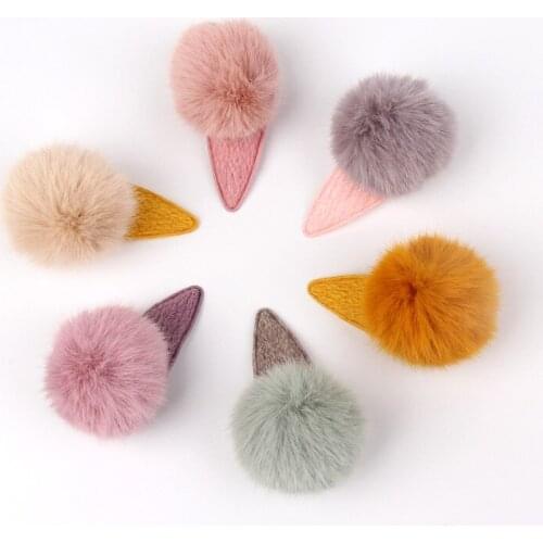 Boutique 12pcs Fashion Cute Fur Pom Pom Hairpins Solid Color Ball Barrettes Snap Clips Princess Winter Headwear Hair Accessories